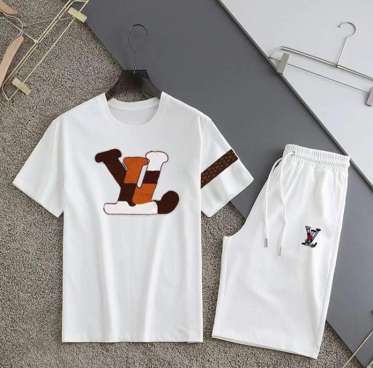 Picture of LV Shirt Pant Suits _SKULVM-3XL12yn12122730